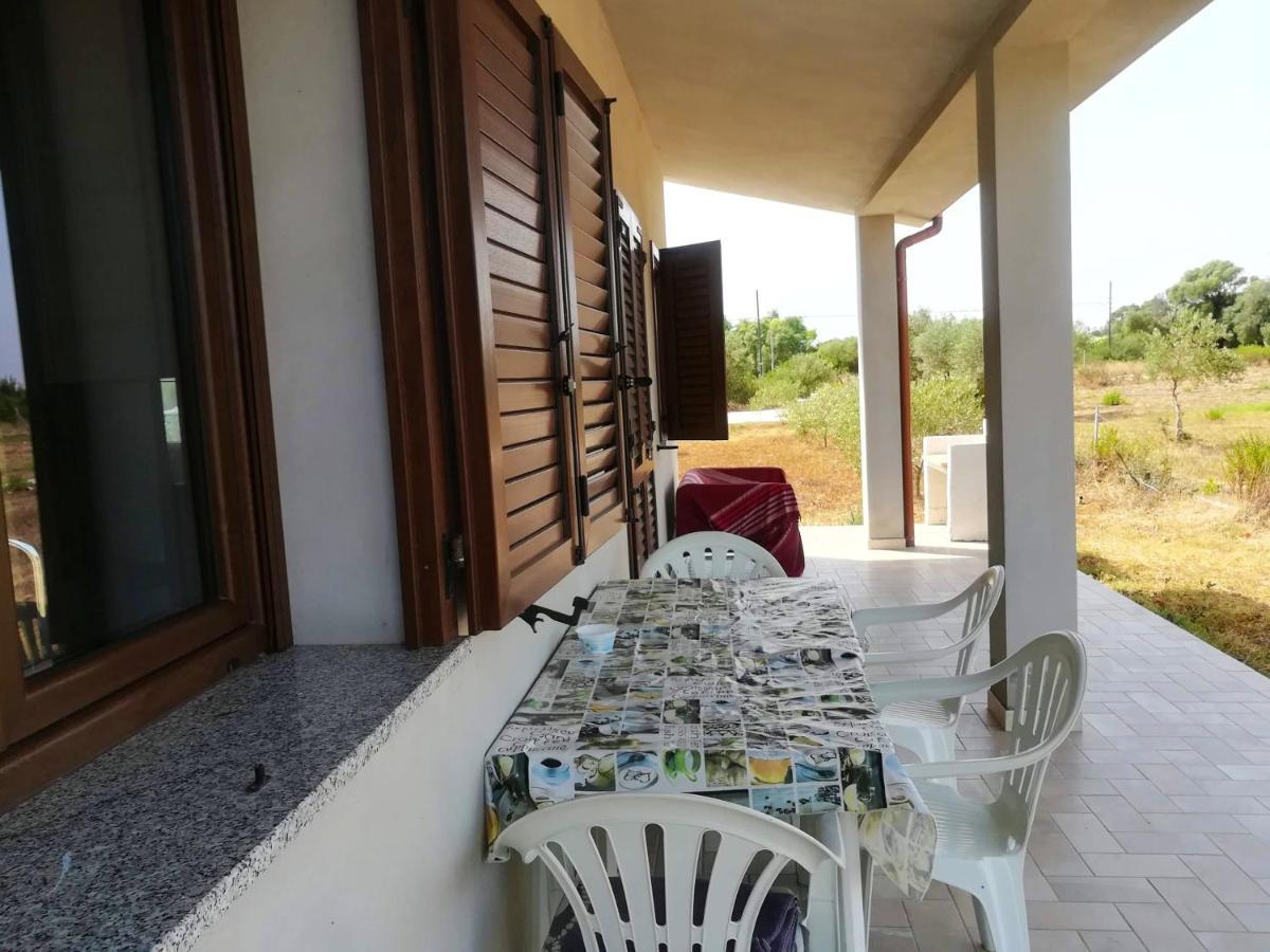 2 Bedrooms House With Enclosed Garden And Wifi At Sant'Anna Arresi 3 Km Away From The Beach Esterno foto